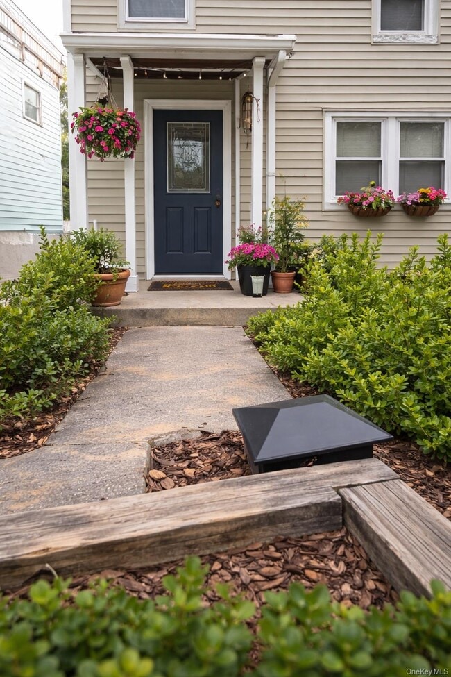 158 N Clinton St in Poughkeepsie, NY - Building Photo - Building Photo