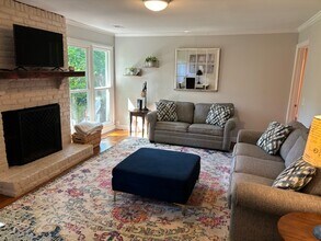 747 Gypsy Ln in Mount Pleasant, SC - Building Photo - Building Photo