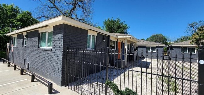 property at 3339 Simmons St