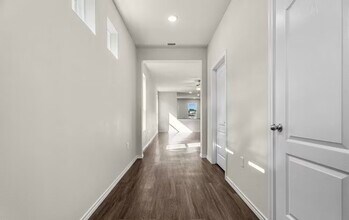 1609 Everwood Ct in Longview, TX - Foto de edificio - Building Photo