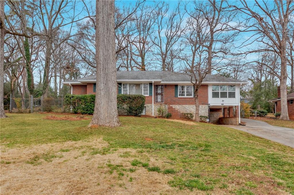 2032 Garden Cir in Decatur, GA - Building Photo