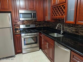 94 Azalea Cir in Jackson Township, NJ - Building Photo - Building Photo