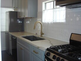 6105 Monterey Rd, Unit Front in Los Angeles, CA - Building Photo