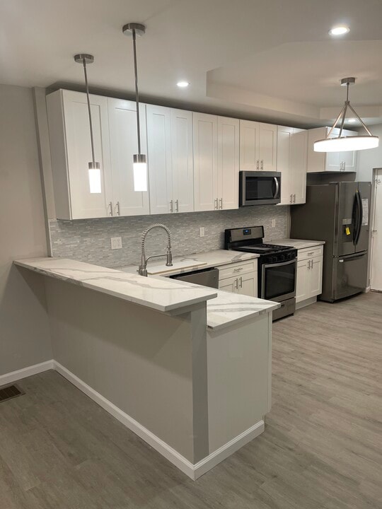 1661 N Redfield St in Philadelphia, PA - Building Photo