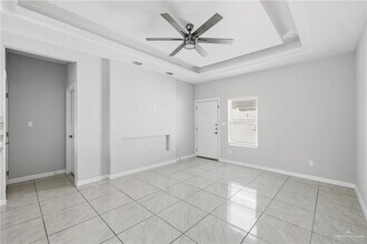 12 Angelina Dr in San Juan, TX - Foto de edificio - Building Photo