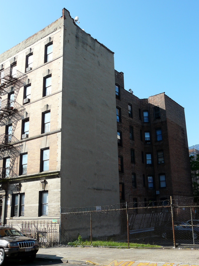 462 E 137th St in Bronx, NY - Building Photo - Building Photo