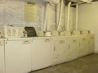 117 W 13th St, Unit 35 in New York, NY - Foto de edificio - Building Photo