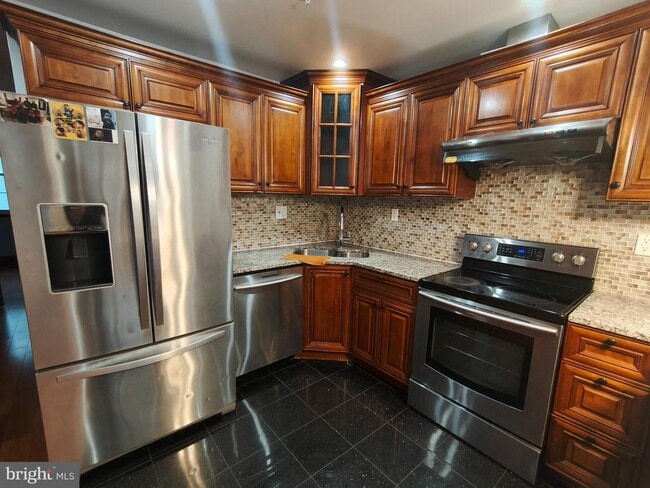 property at 1106 Wallace St