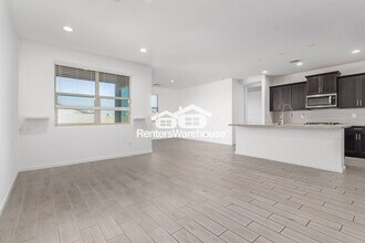6824 W Vly Vw Dr in Phoenix, AZ - Building Photo - Building Photo