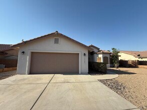 7525 E 26th St in Yuma, AZ - Building Photo - Building Photo