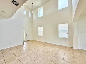 7127 Nightshade Dr in Riverview, FL - Building Photo - Building Photo