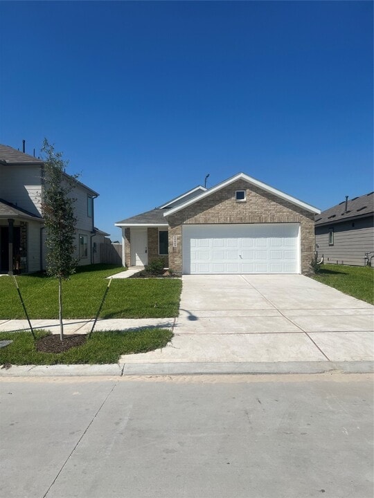 10809 Red Orchid Dr in Houston, TX - Building Photo