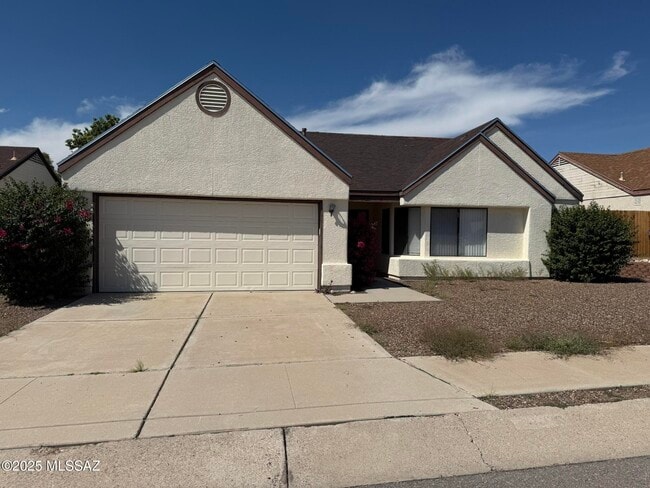 4420 W Rockwood Dr in Tucson, AZ - Building Photo - Building Photo