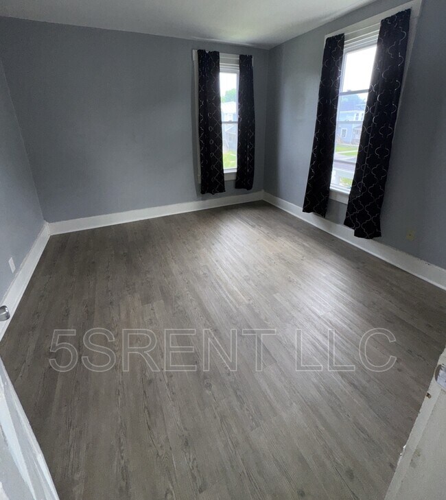 408 Gray Ave in Greenville, OH - Building Photo - Building Photo