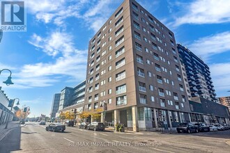 44-1044 Bond St W in Oshawa, ON - Building Photo - Building Photo