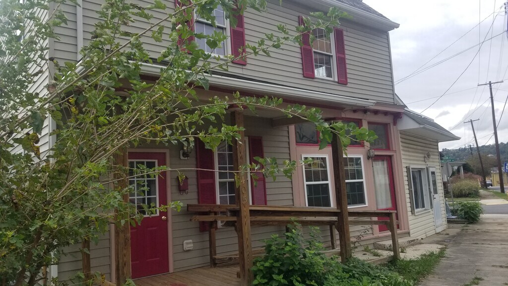 405 E Oldtown Rd Rentals in Cumberland, MD