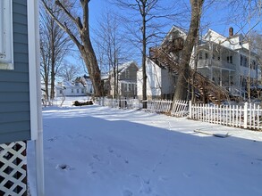 149 Union St-Unit -149 in Ashland, MA - Foto de edificio - Building Photo