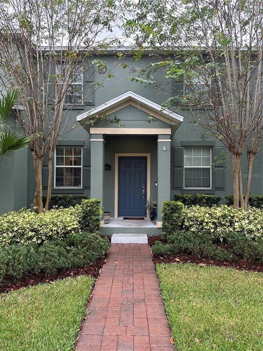 14885 Evergreen Oak Loop in Winter Garden, FL - Building Photo