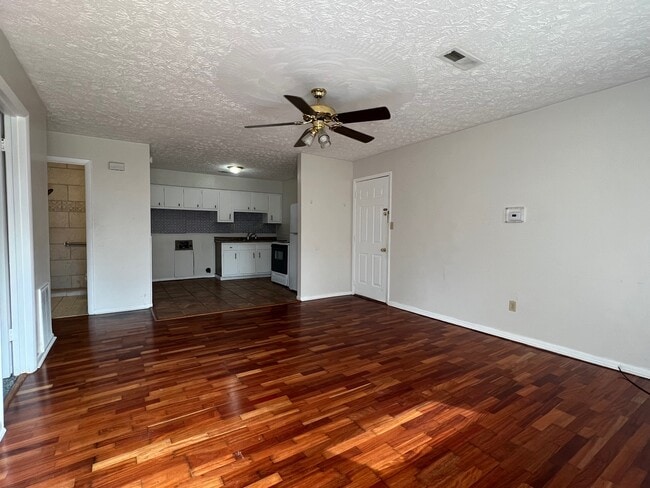 160 Township Road 1316, Unit 1 in South Point, OH - Foto de edificio - Building Photo