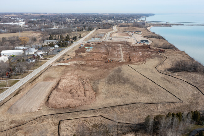 Prairie's Edge in Port Washington, WI - Foto de edificio - Building Photo