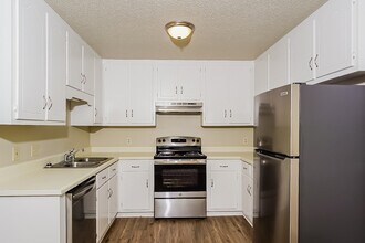 115 Amethyst Dr in Huntsville, AL - Building Photo - Building Photo