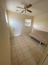 1497 W 34th St in West Palm Beach, FL - Building Photo - Building Photo