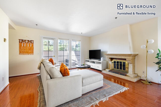 10161 Danube Dr in Cupertino, CA - Building Photo - Building Photo