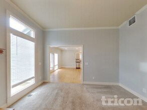 5401 NW 93rd St in Kansas City, MO - Building Photo - Building Photo