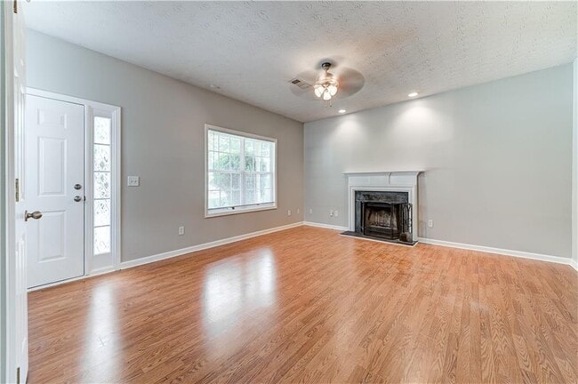 4768 Sylvan St in Sugar Hill, GA - Building Photo - Building Photo