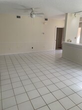 8073 Aberdeen Dr in Boynton Beach, FL - Building Photo - Building Photo