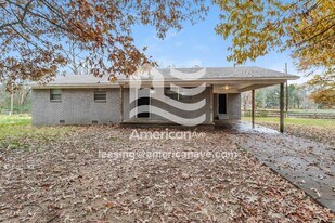 84 Henry Ln in Cabot, AR - Building Photo