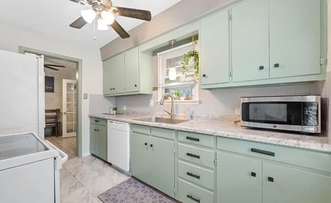 739 S Terrace Dr in Wichita, KS - Building Photo - Building Photo