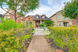 7130 Pavilion Dr in Houston, TX - Building Photo - Building Photo