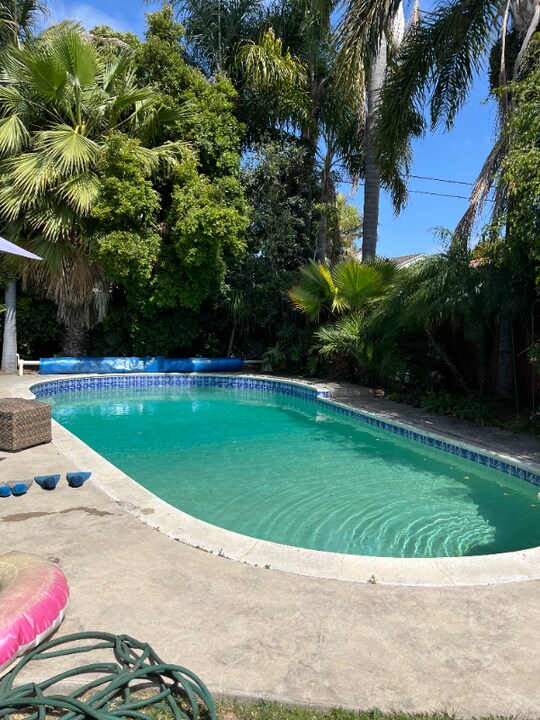 1935 Goldfield St in San Diego, CA - Building Photo