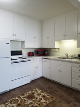 111 S Central Ave, Unit A in Marshfield, WI - Building Photo - Building Photo