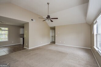 5541 Shirewick Ln in Lithonia, GA - Building Photo - Building Photo