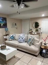 870 S McCall Rd in Englewood, FL - Building Photo - Building Photo