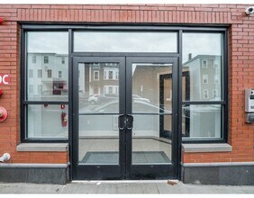 45 L St-Unit -11 in Boston, MA - Foto de edificio - Building Photo