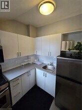 72 Victoria Ave S in Hamilton, ON - Building Photo - Building Photo