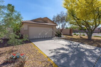 8039 W Alex Ave in Peoria, AZ - Building Photo - Building Photo