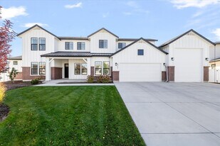 8321 W Suttle Lake Dr in Boise, ID - Building Photo