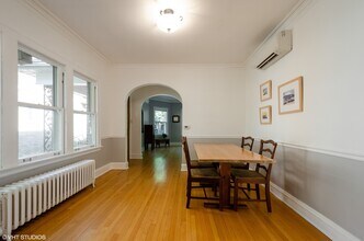 3016 Thayer St in Evanston, IL - Building Photo - Building Photo