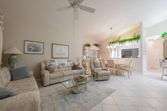 4139 NE Moon River Cir in Jensen Beach, FL - Building Photo - Building Photo
