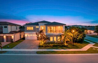 17081 Five Waters Ave in Boca Raton, FL - Building Photo