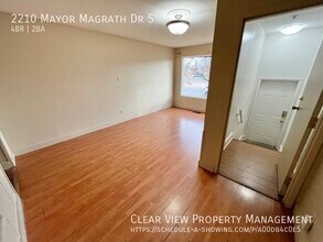 2210 Mayor Magrath Dr S in Lethbridge, AB - Building Photo - Building Photo