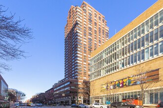 45 W 67th St in New York, NY - Building Photo - Building Photo