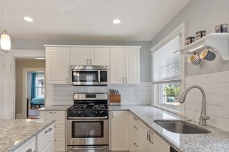 51 Gooch St in Melrose, MA - Building Photo - Building Photo