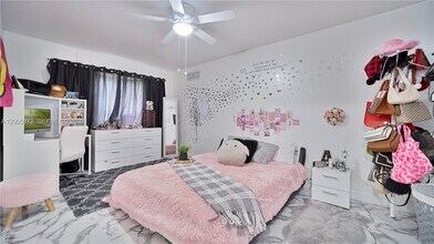 4081 14th Ave SE in Naples, FL - Building Photo - Building Photo