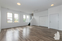 2700 W North Ave, Unit #302 in Chicago, IL - Building Photo - Building Photo