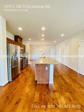 10931 SW Stockholm Dr in Wilsonville, OR - Building Photo - Building Photo